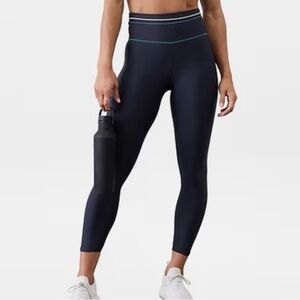 NWT Athleta Pacesetter 7/8 Stripe  Leggings